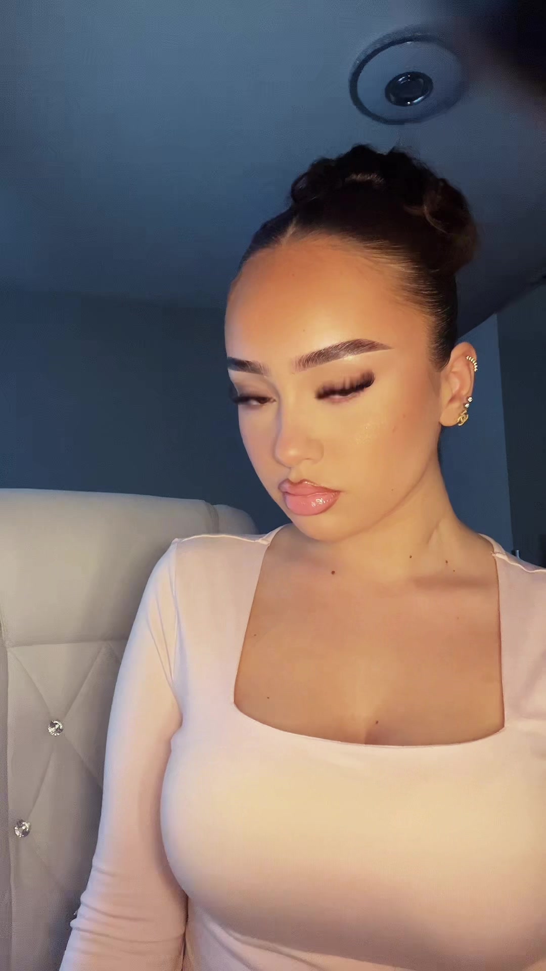 @𝐌𝐞𝐥𝐢𝐡𝐚