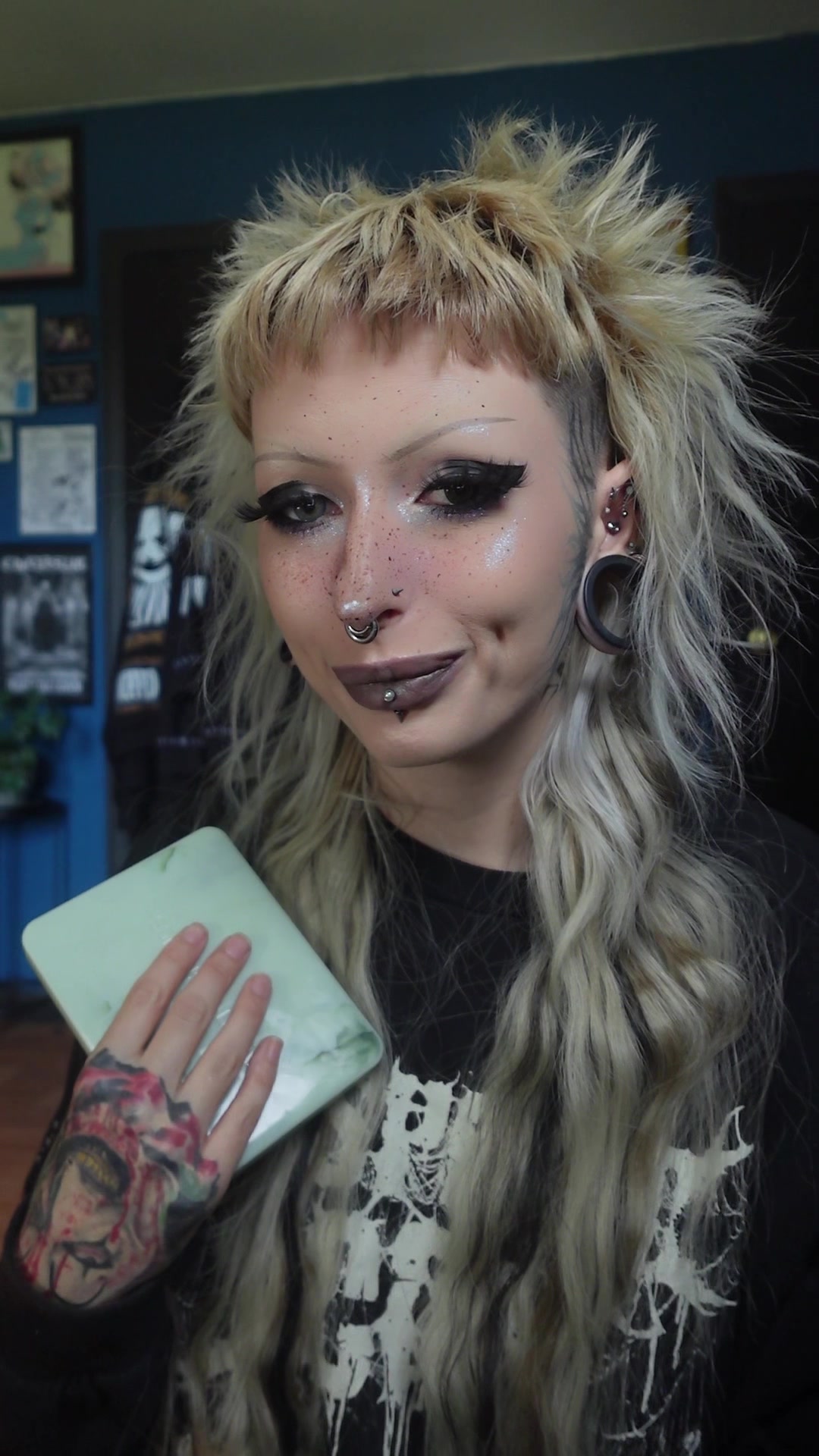 @Lyn Lobotomy