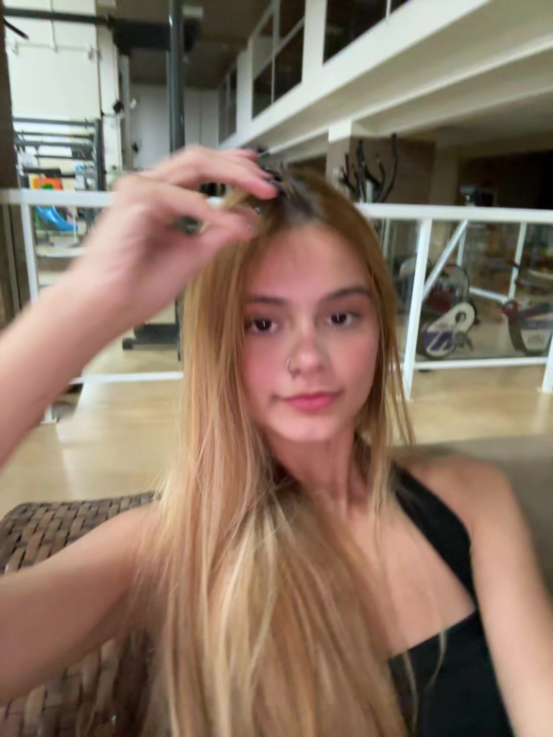 @Clara_branquinhoo