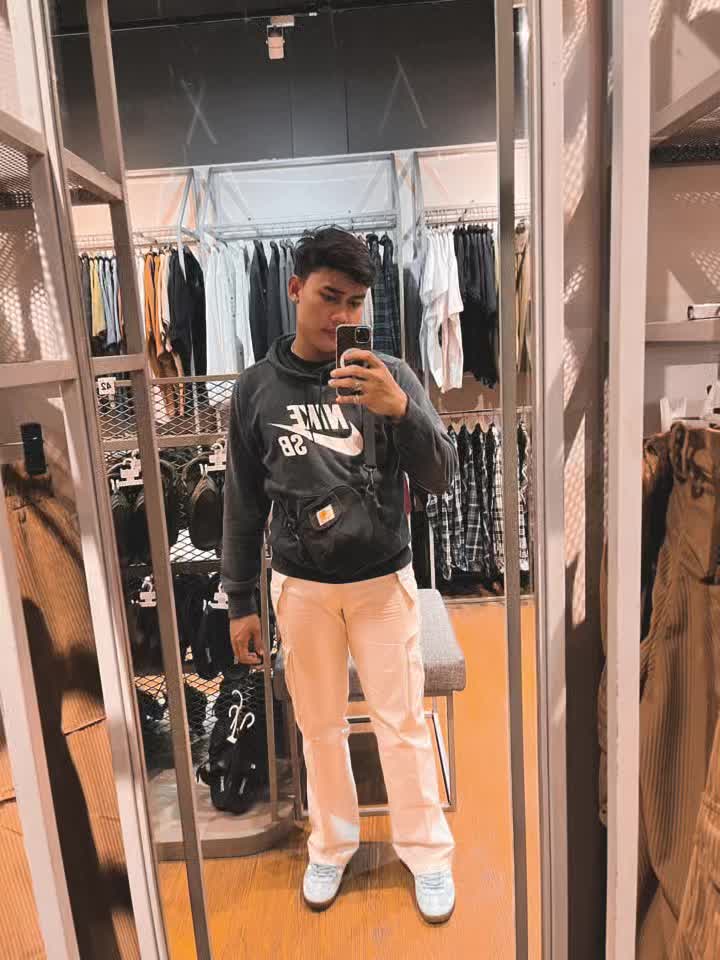 @Boyy🦖