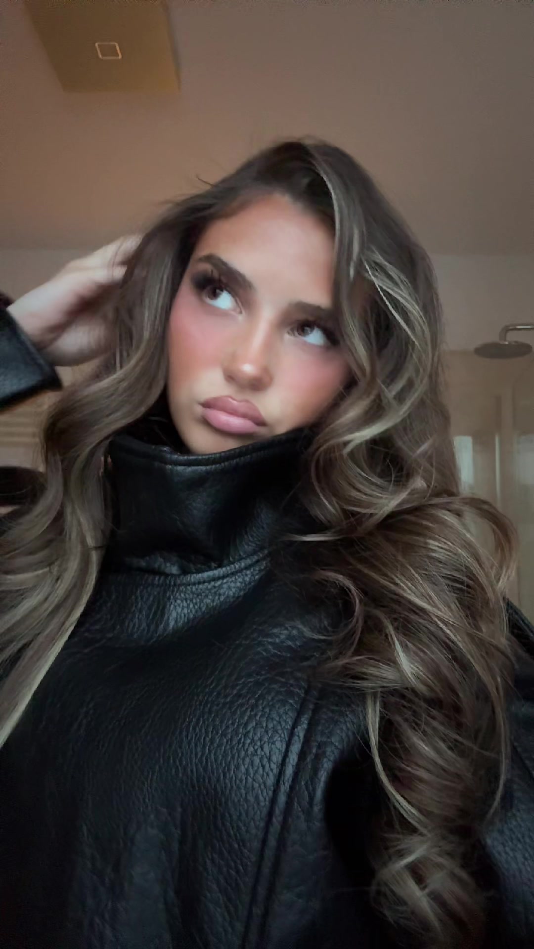 @𝐸𝑚𝑖𝑙𝑖𝑎