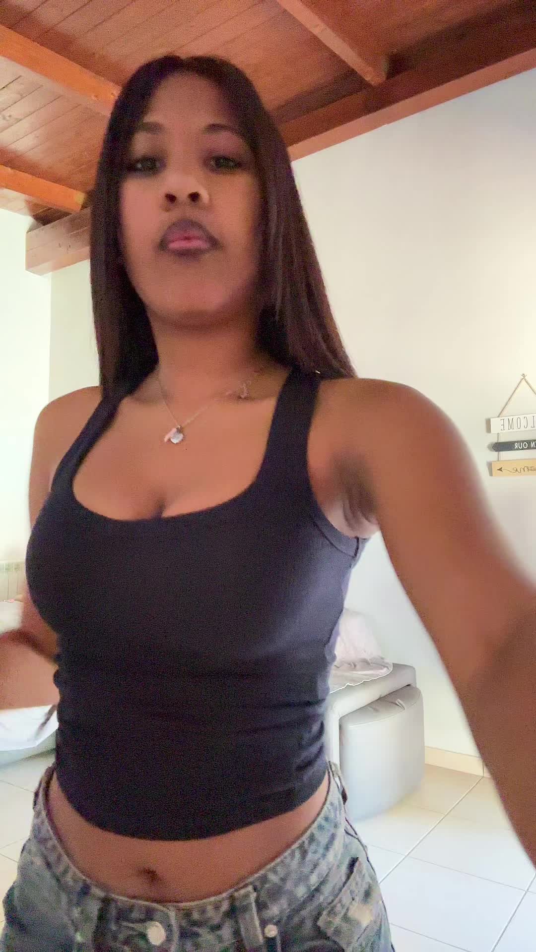 @mariamambaye__