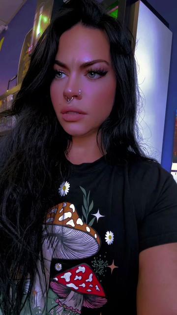@UnrulyDamsel