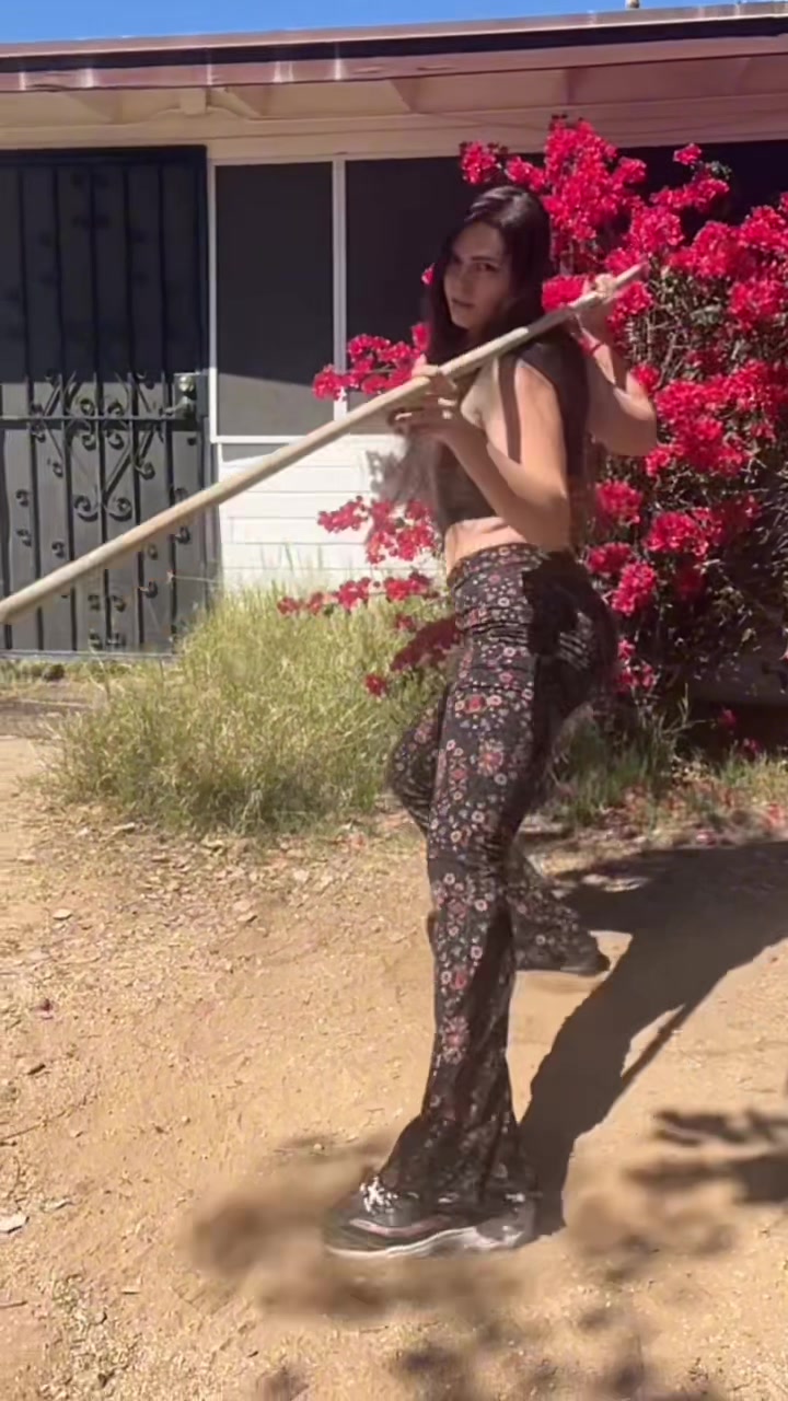 @Kelekaloko