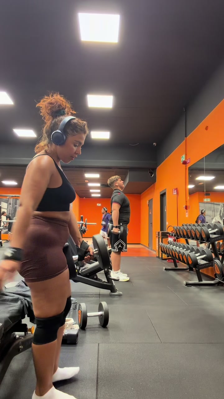 @simonaafior