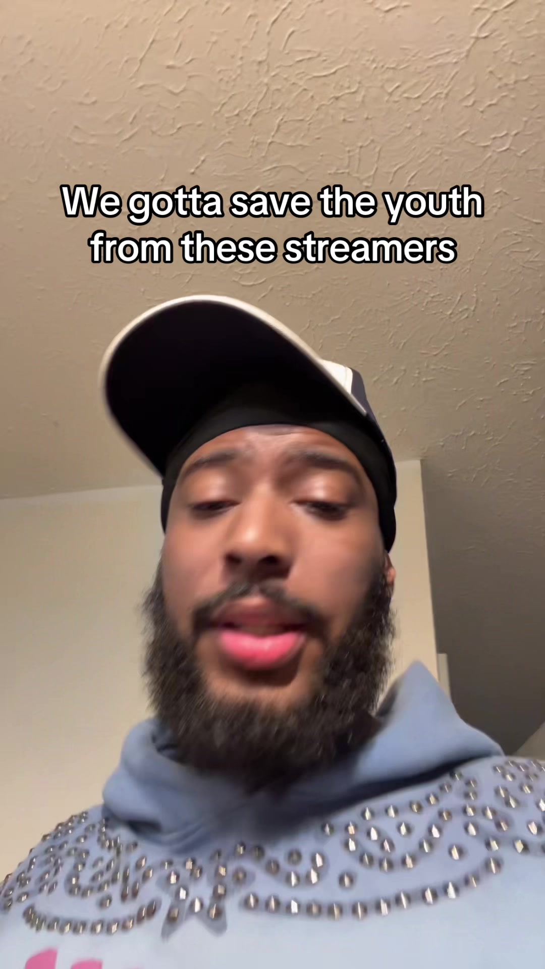 @toolivemal