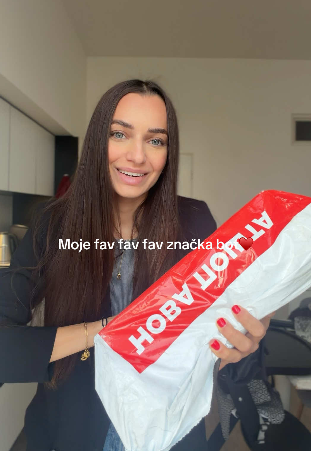 @DanielaPikl