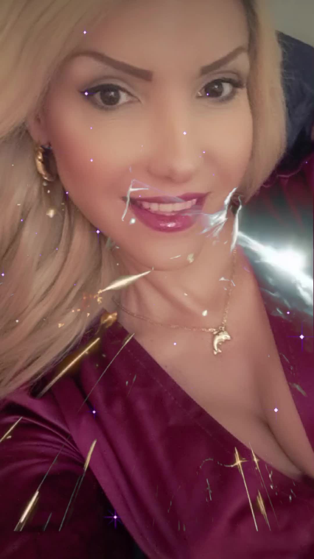 @SabrinaVictoria