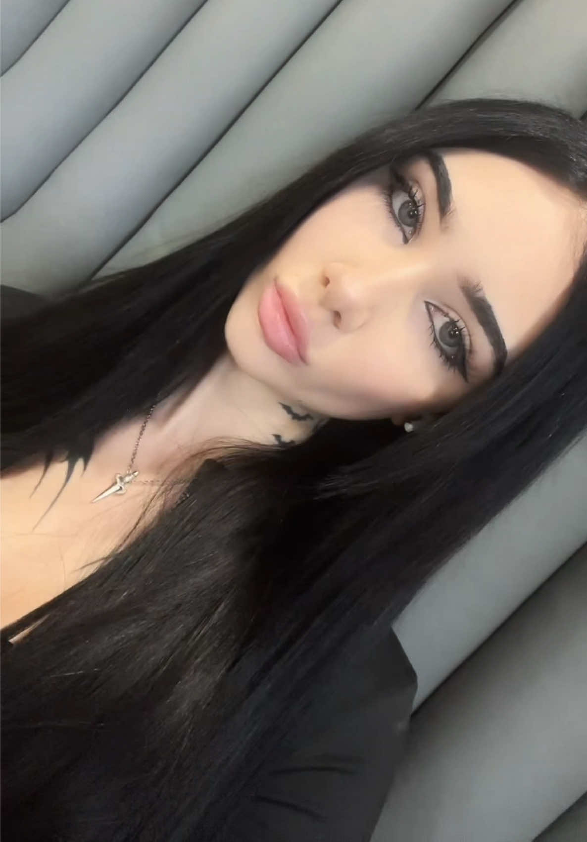 @nikolestunna