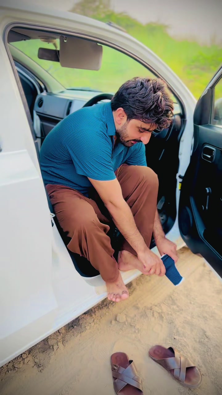 @#Nasirsumblii🇵🇰🇮🇹