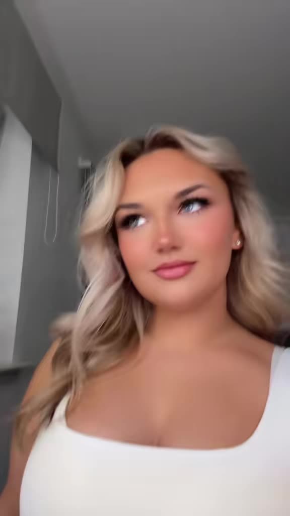 @Ren&egrave;e Aitken