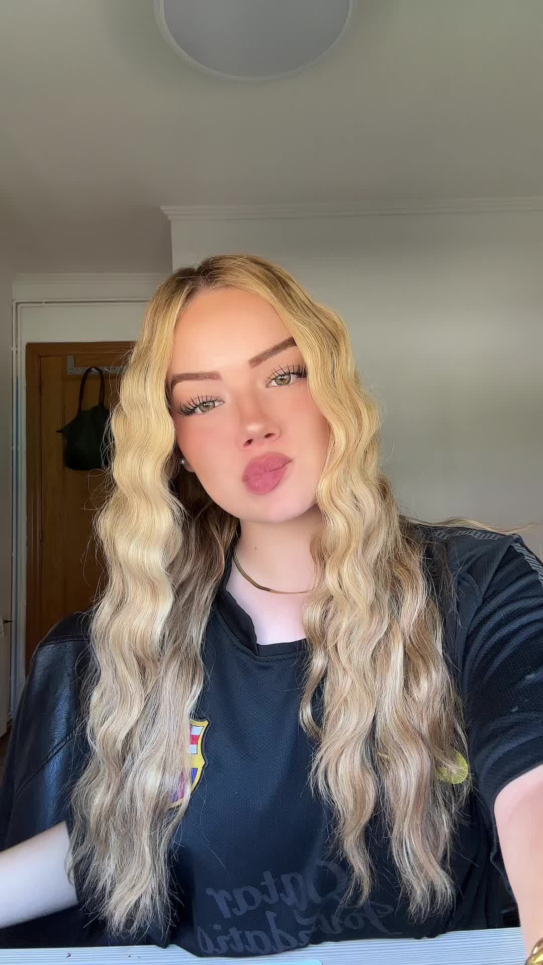 @Tanixispilla