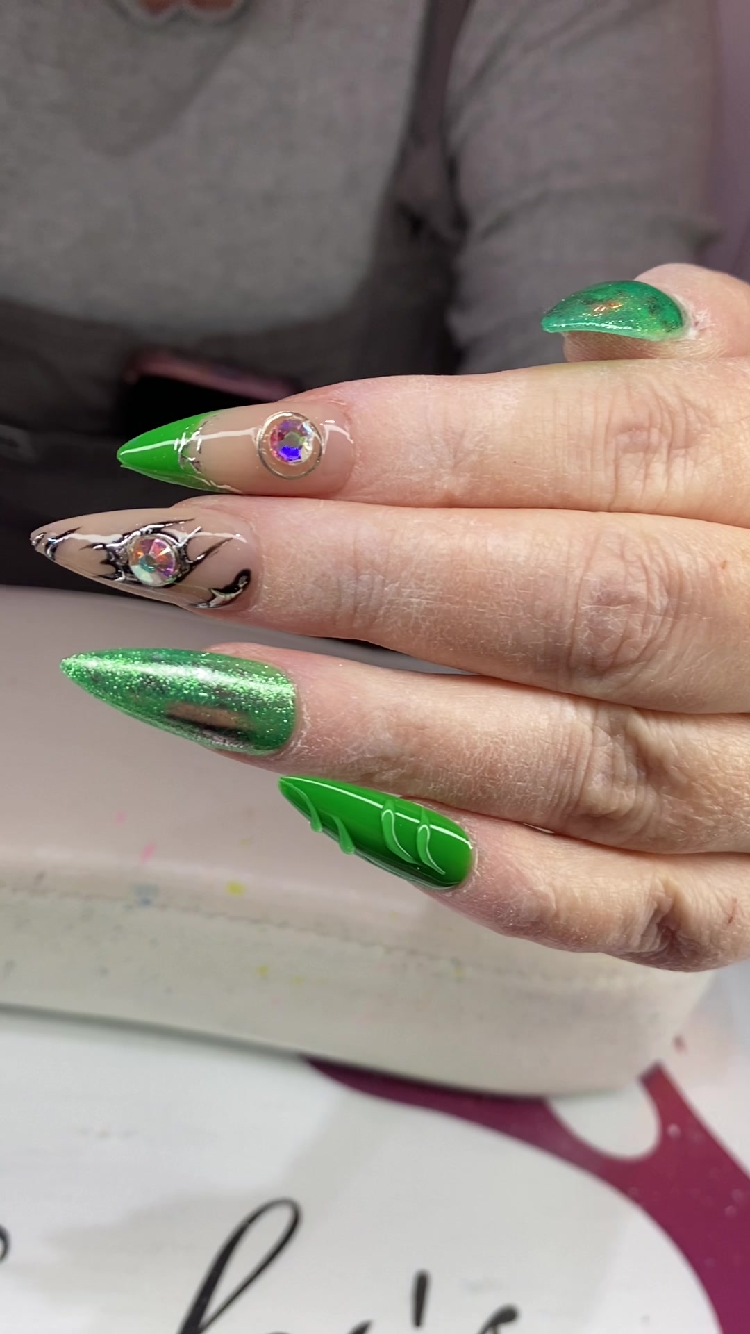 @Andy&rsquo;s nails uk