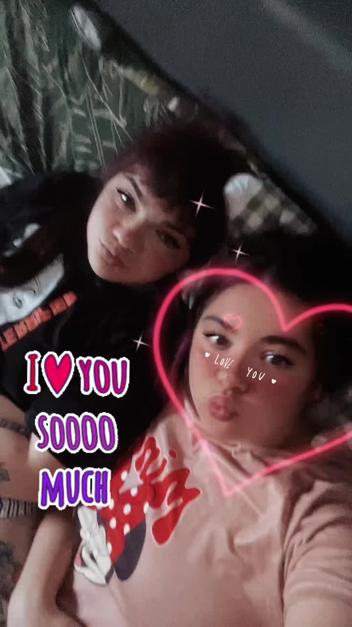 @Simmy Peach ᥫ᭡