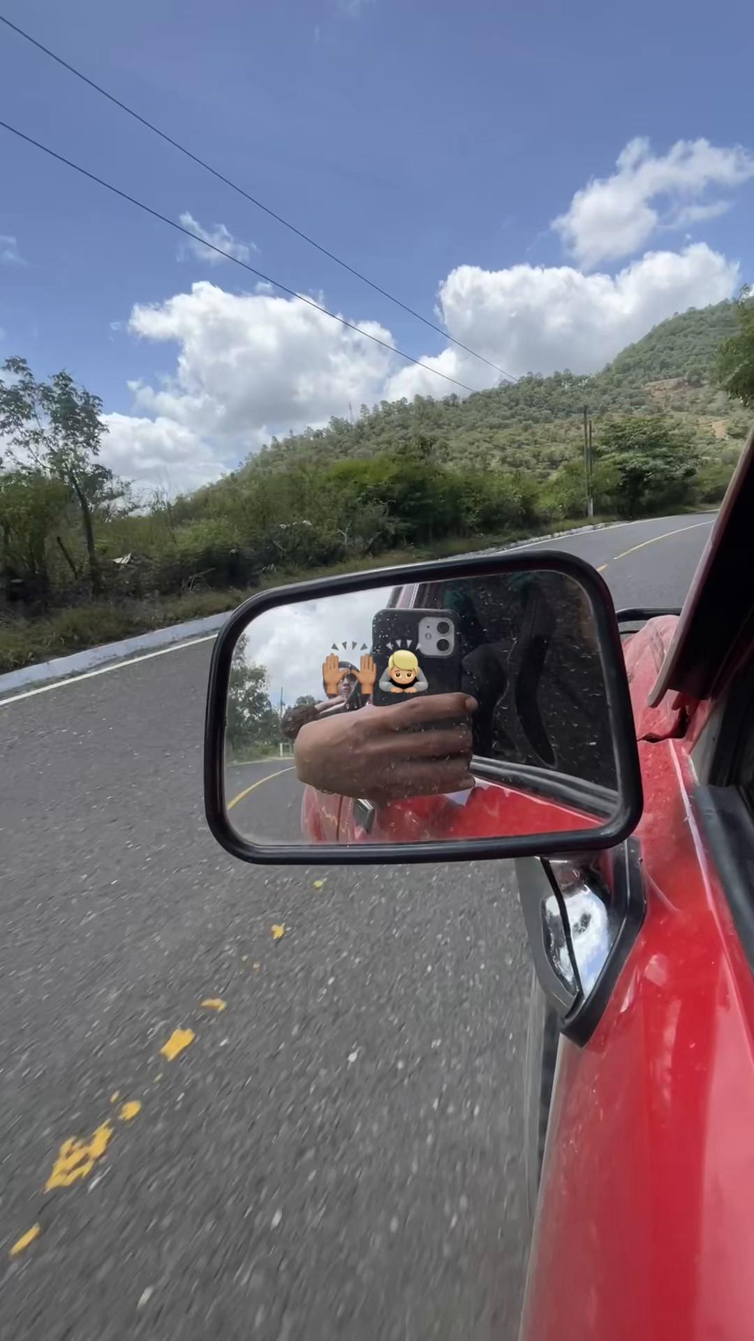 @ . >niñotrueno🦥🌫️🦦