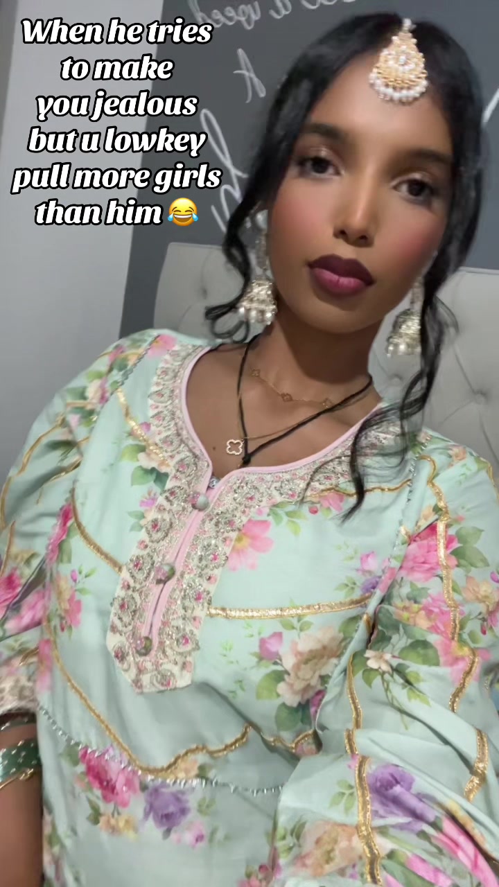 @dee_t06