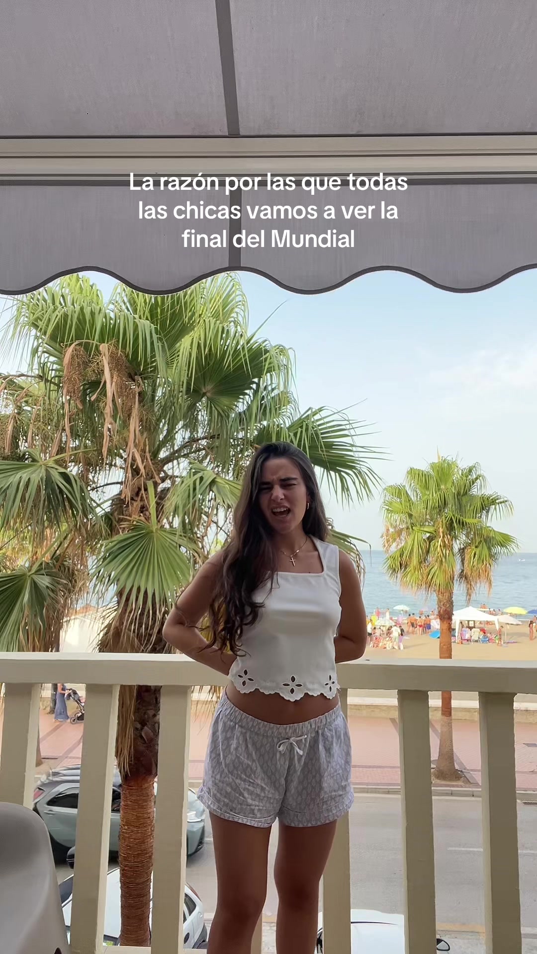 @elenaluugo