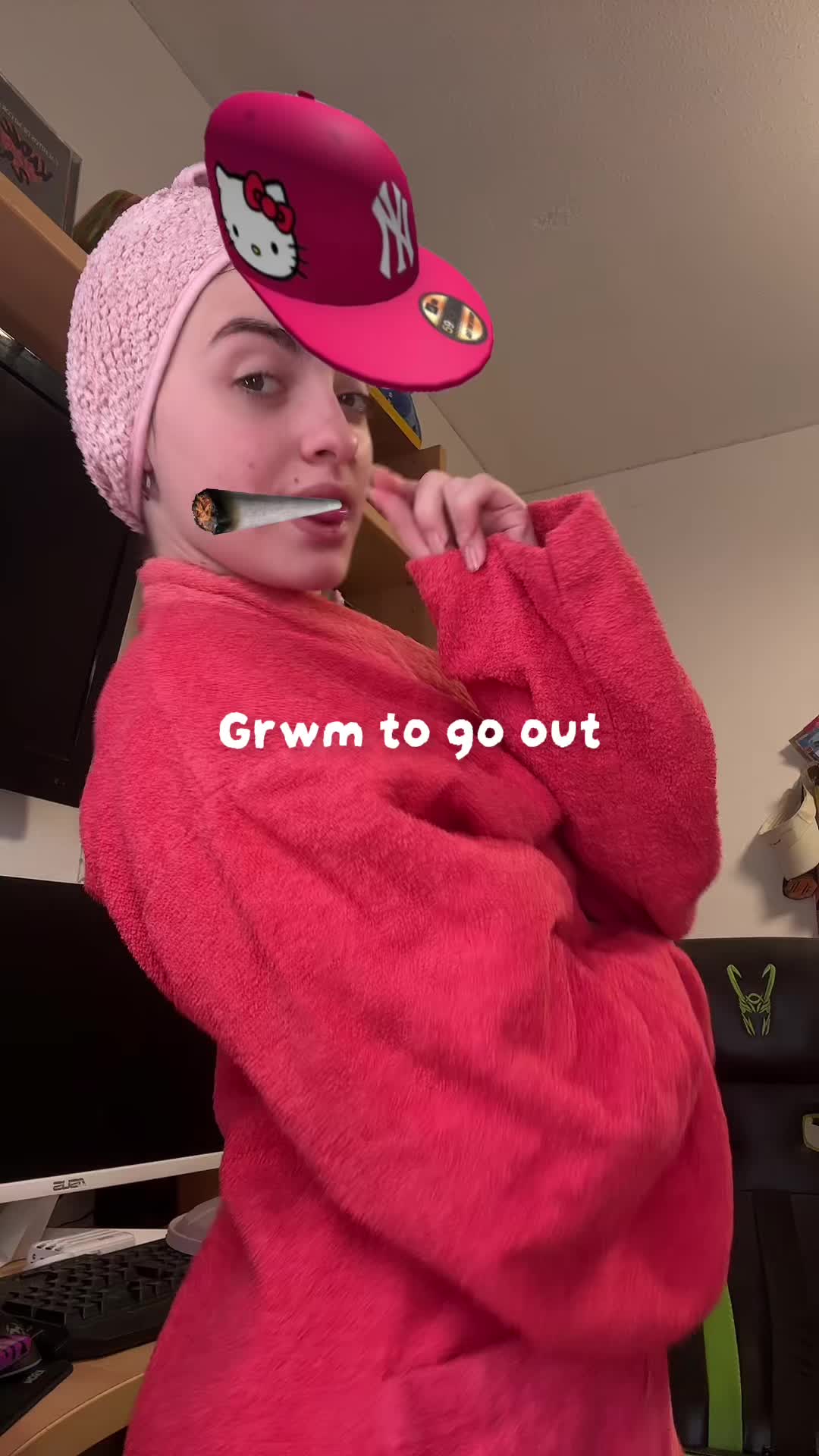 @danielaarosteguii
