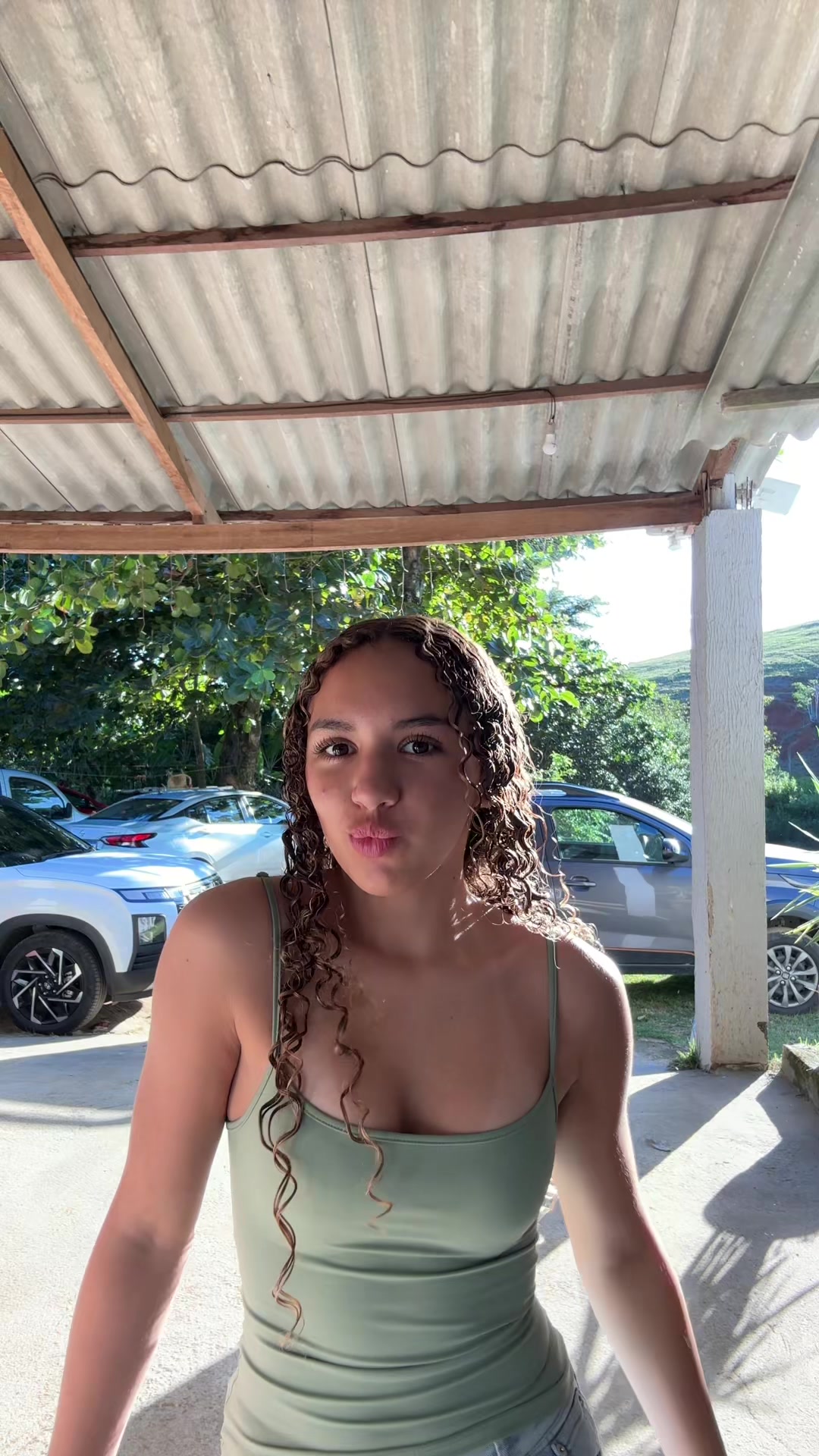@clara.dav1ss