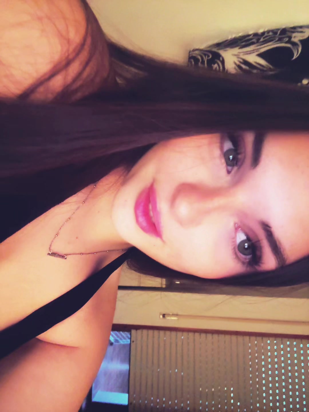 @l€na