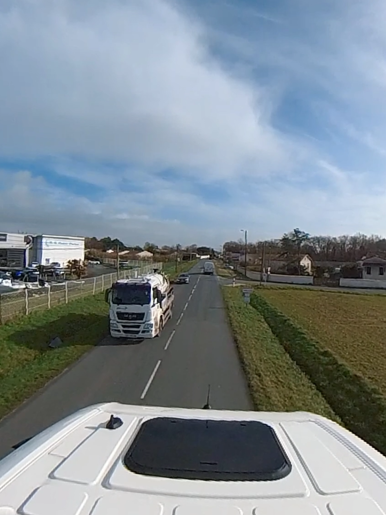 @UN ROUTIER
