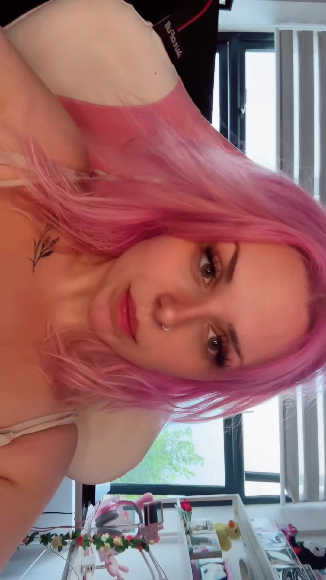 @megsyyxo