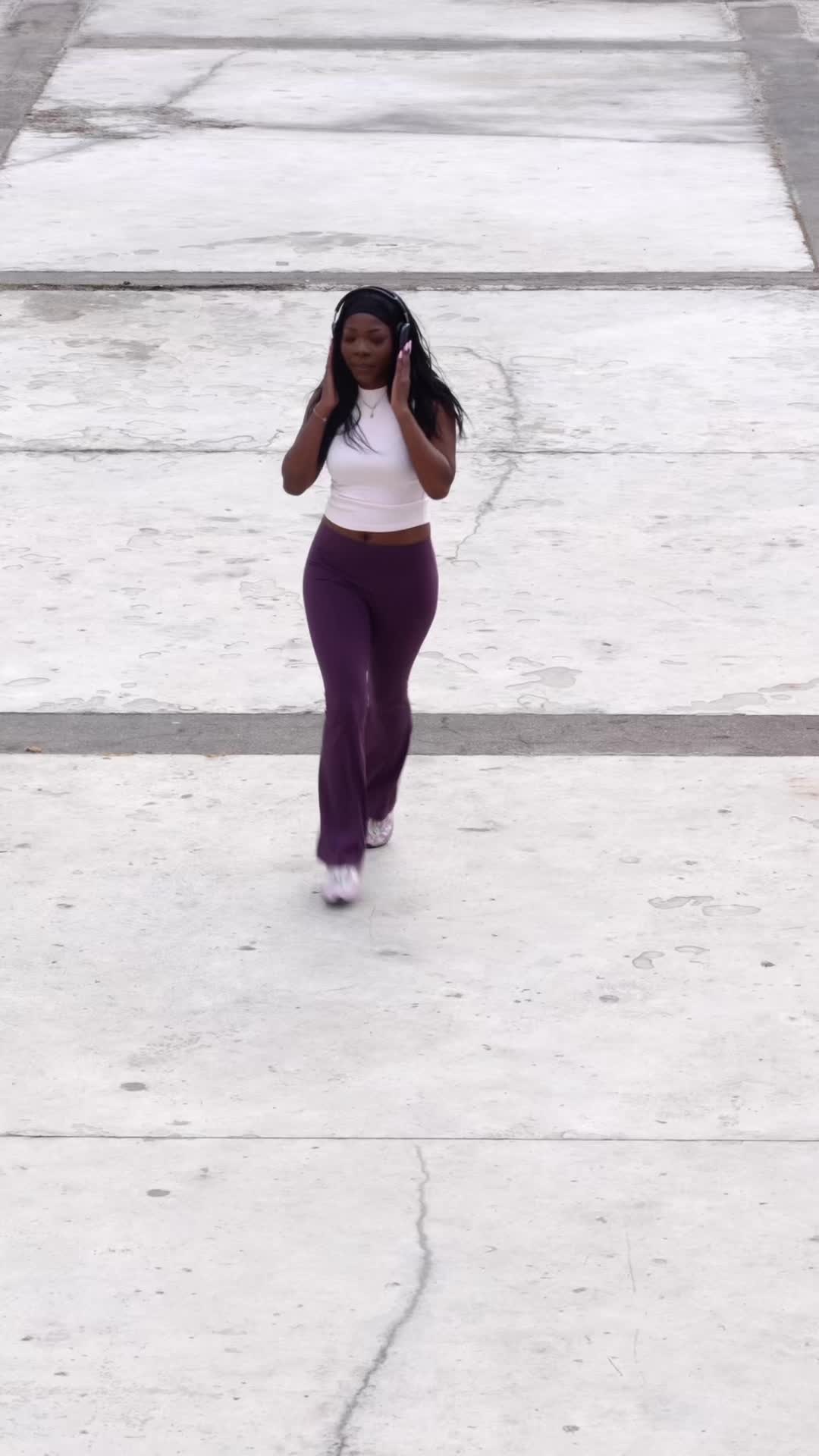 @Romylz