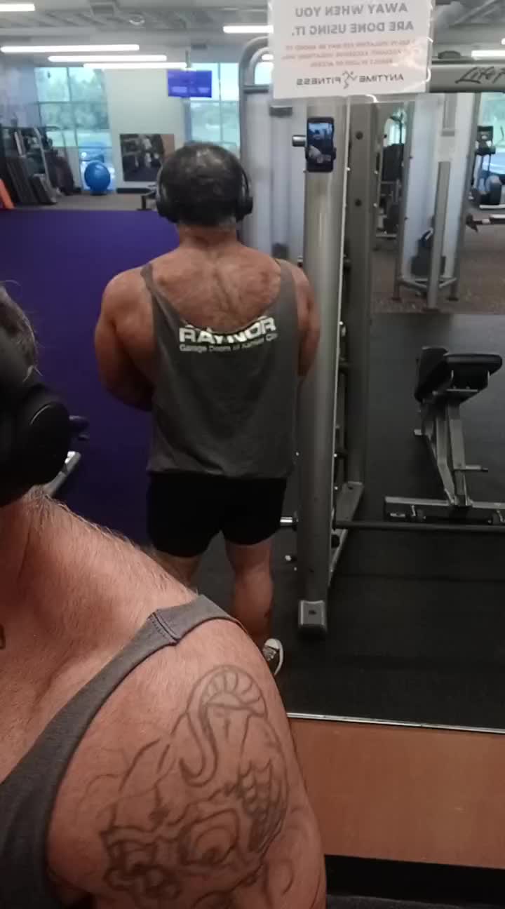 @Flesh_artist_1985