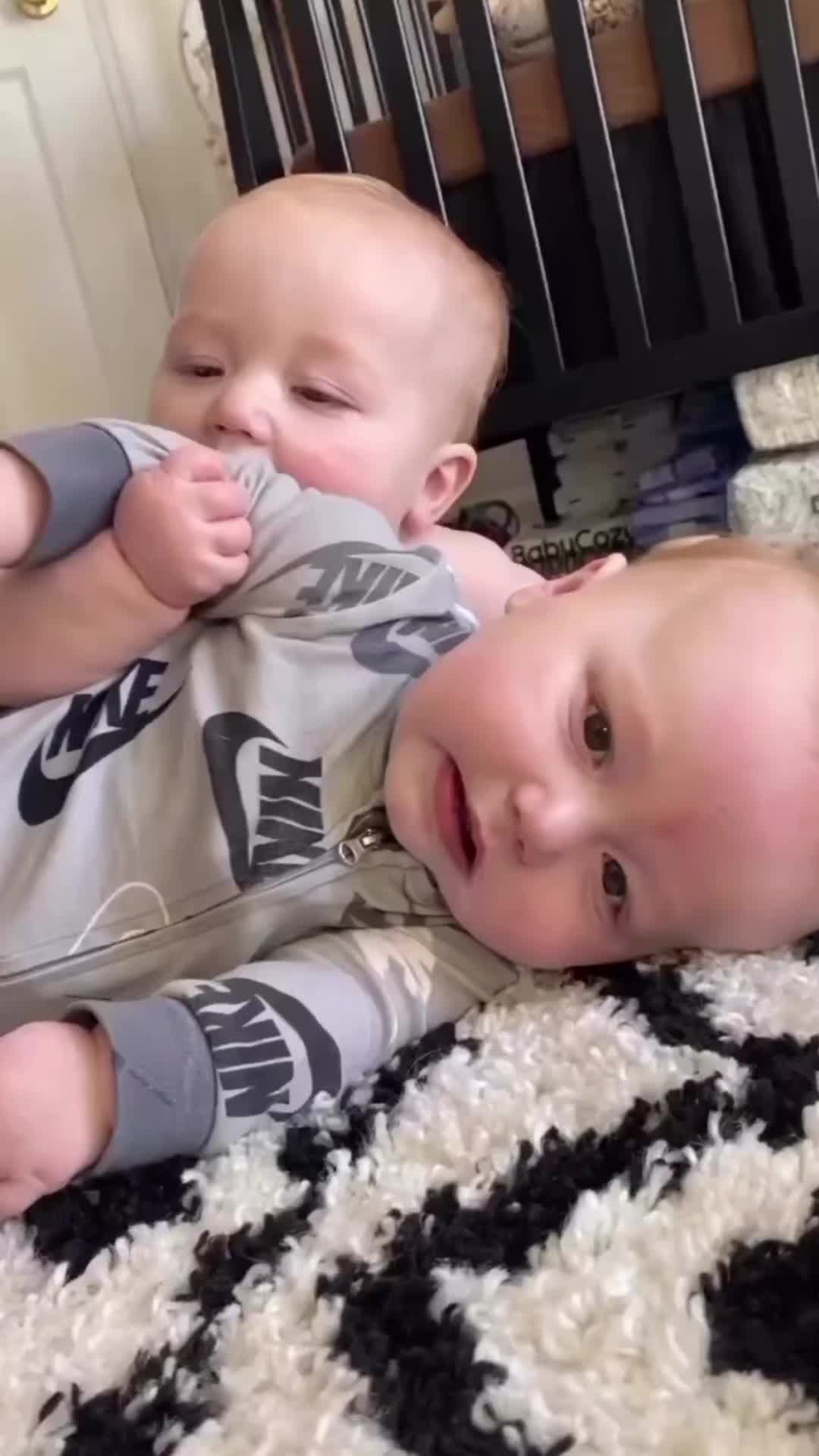 @Funnybabys😜😜