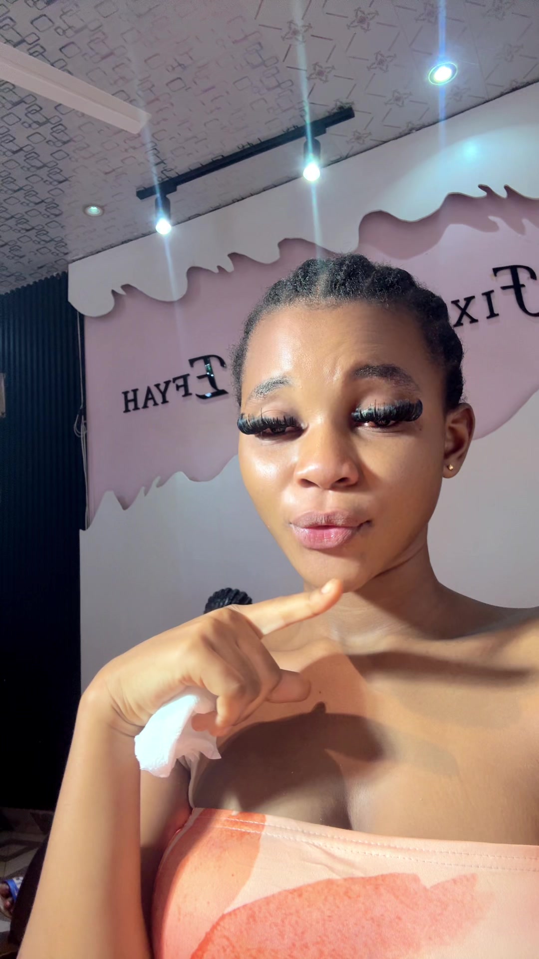 @Pretty obronii 🫂🤭