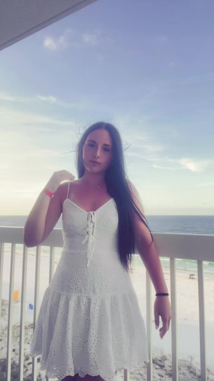 @Haleymc0