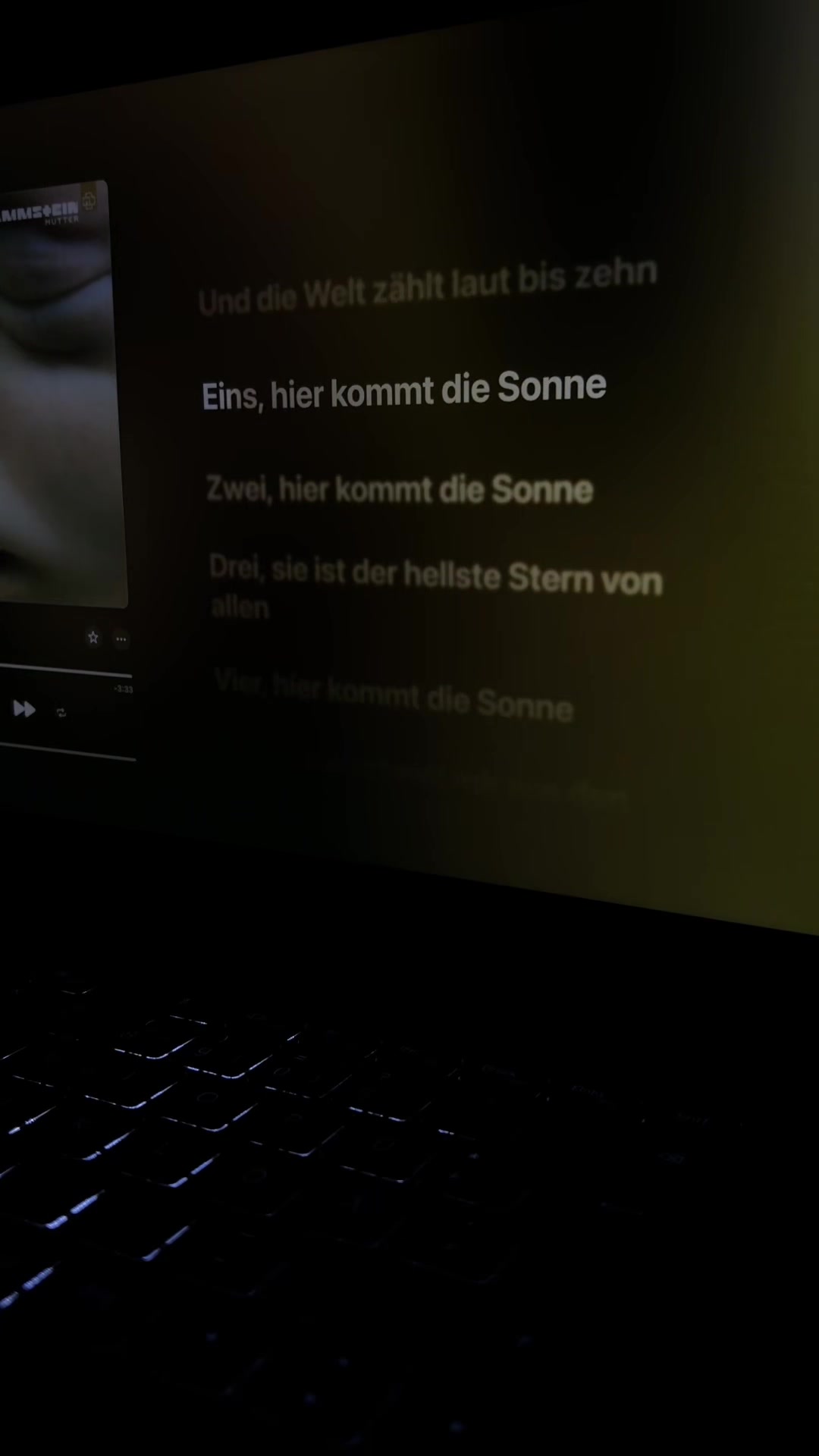@🎶