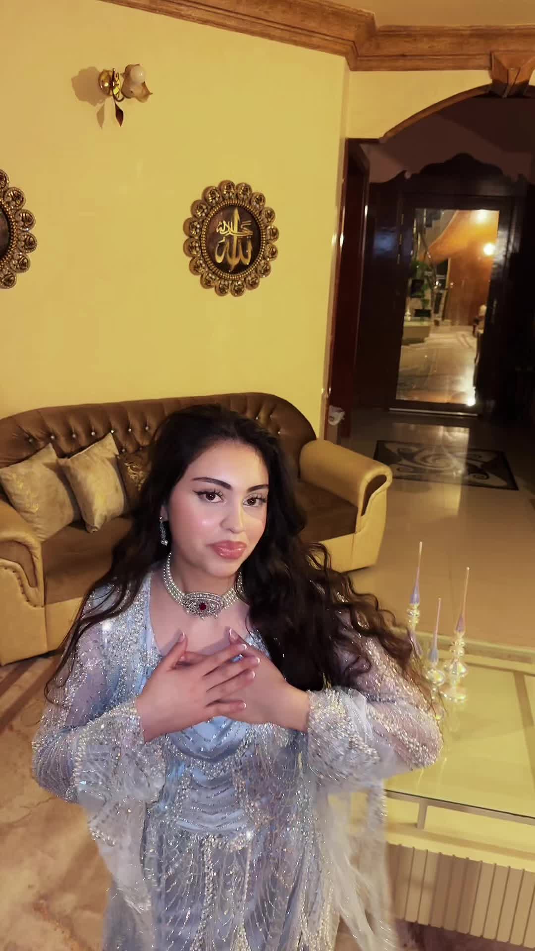 @Ronya