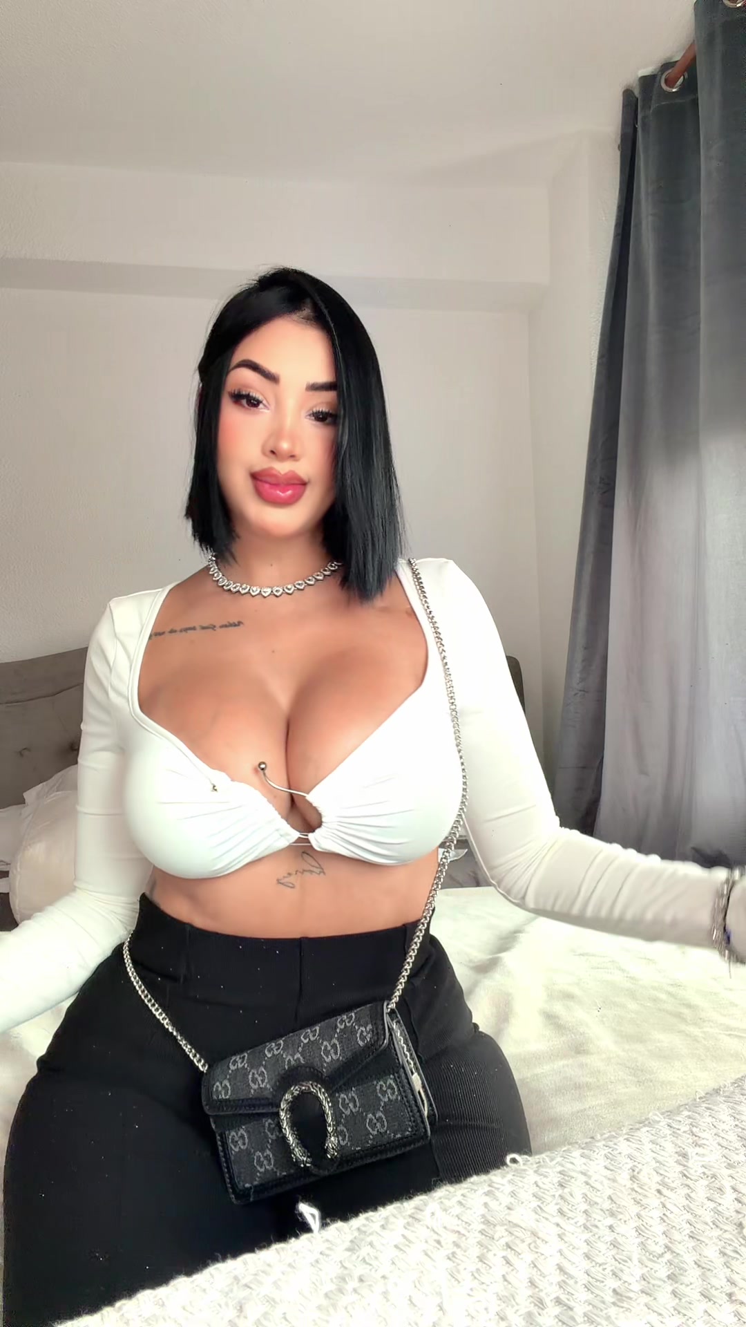@Tania Tania