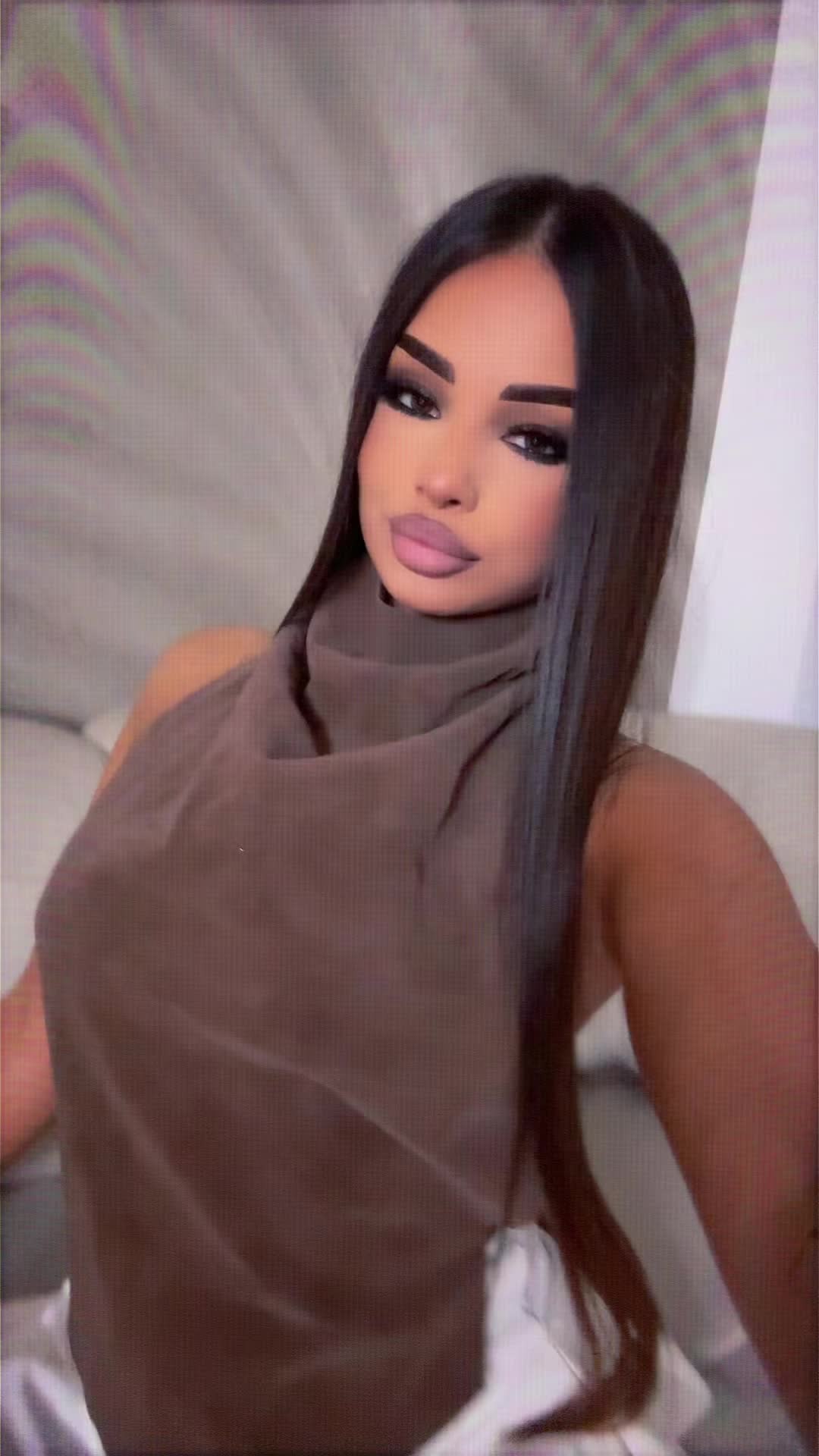 @Elissa