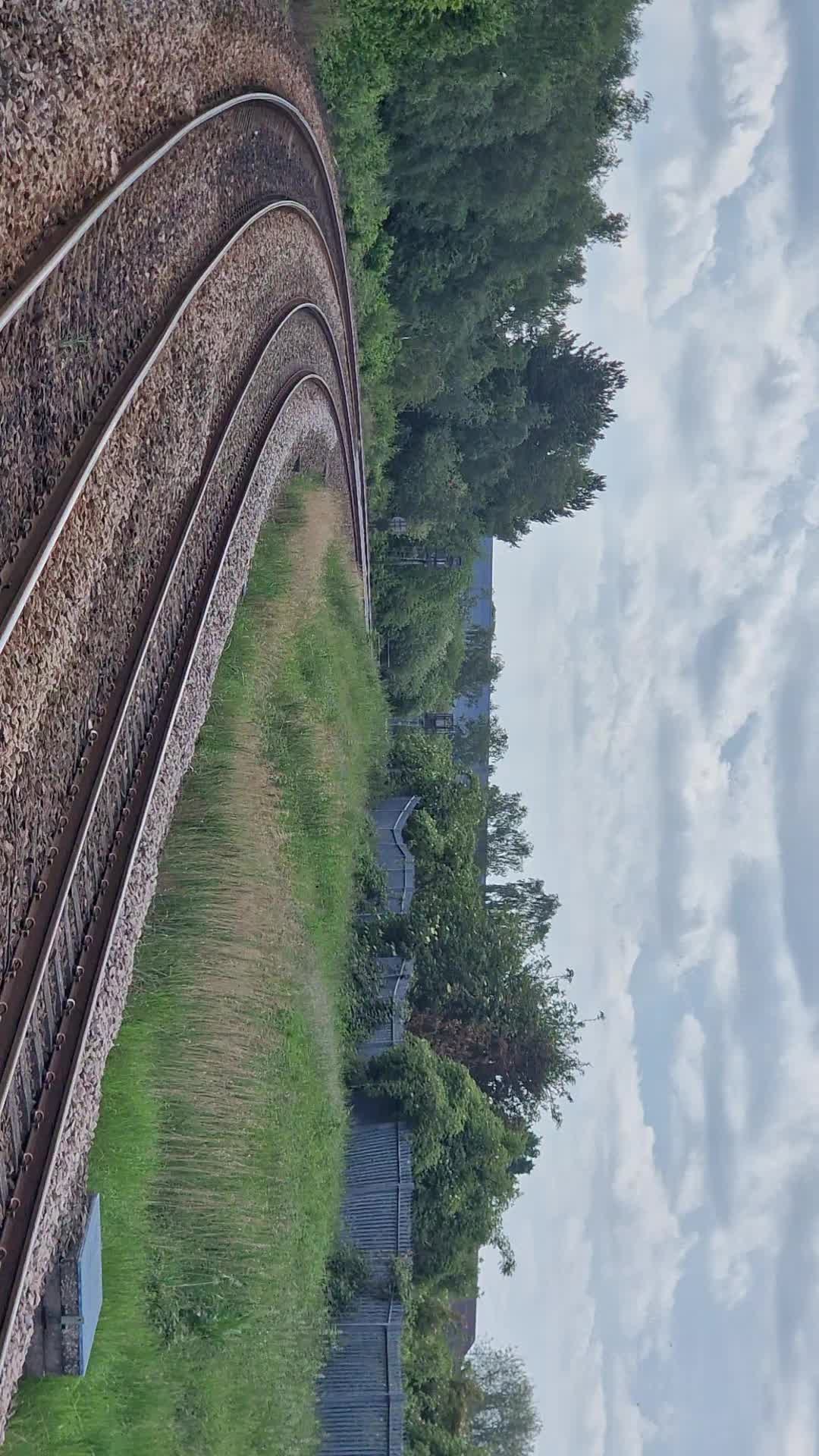 @LincsRailUK