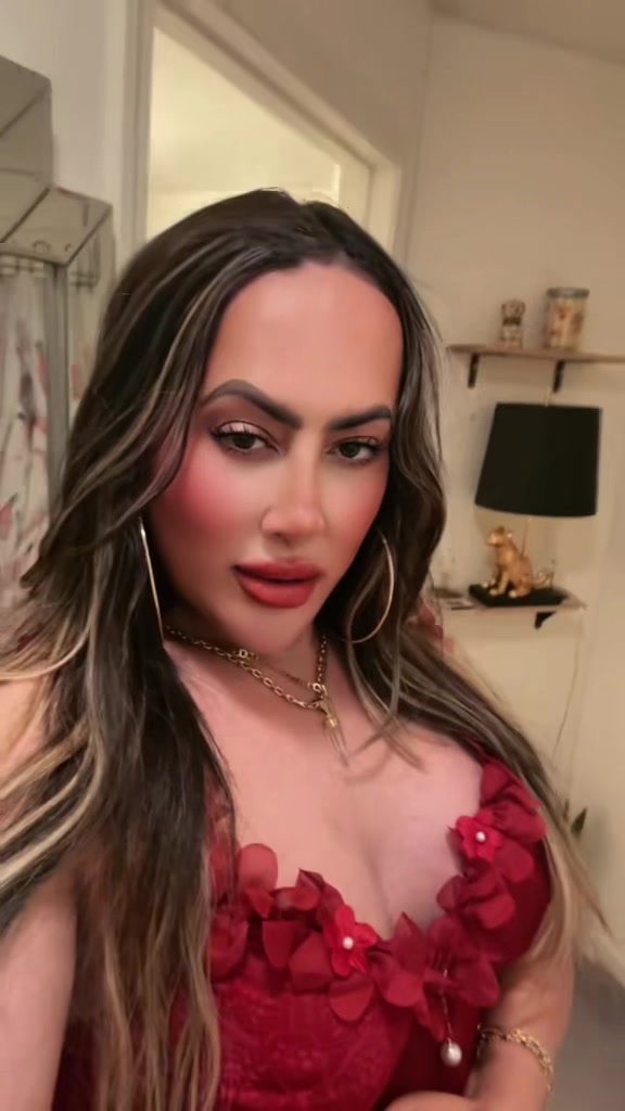@Paola