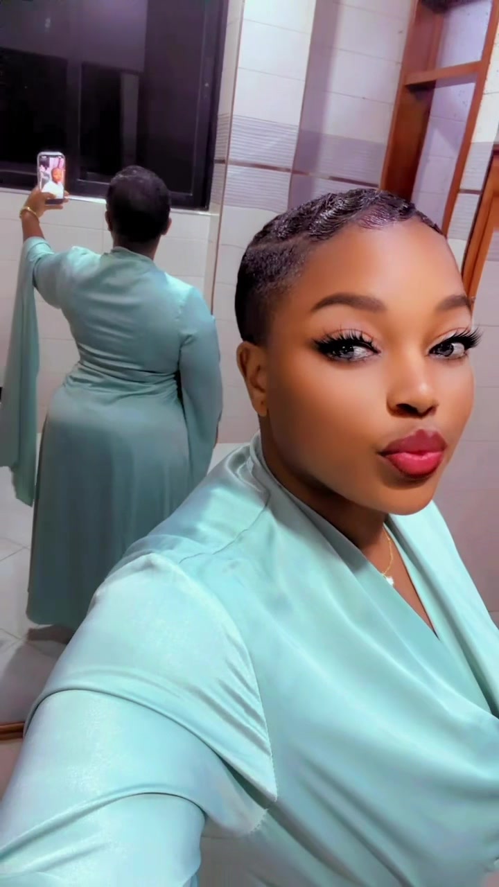 @Khadija 🦋❤️