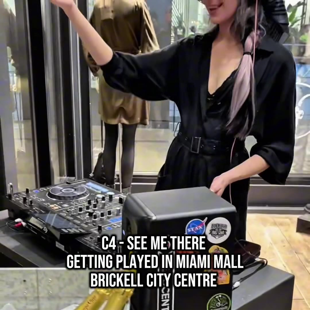 @C4