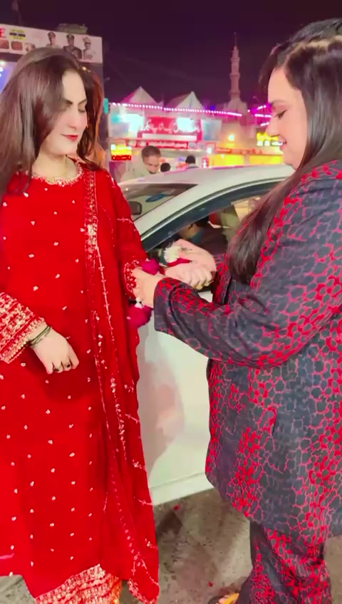@Ulfat Saira Official