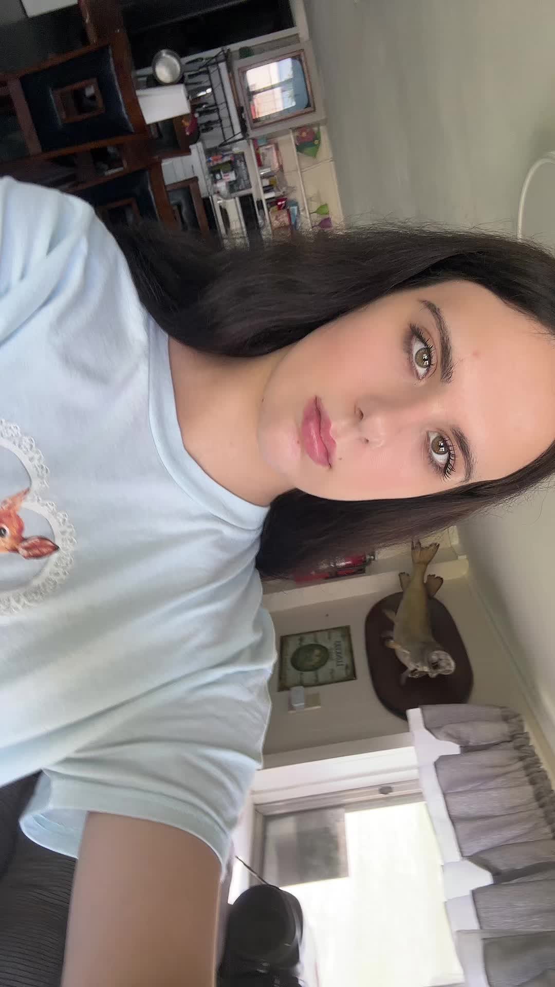 @:D