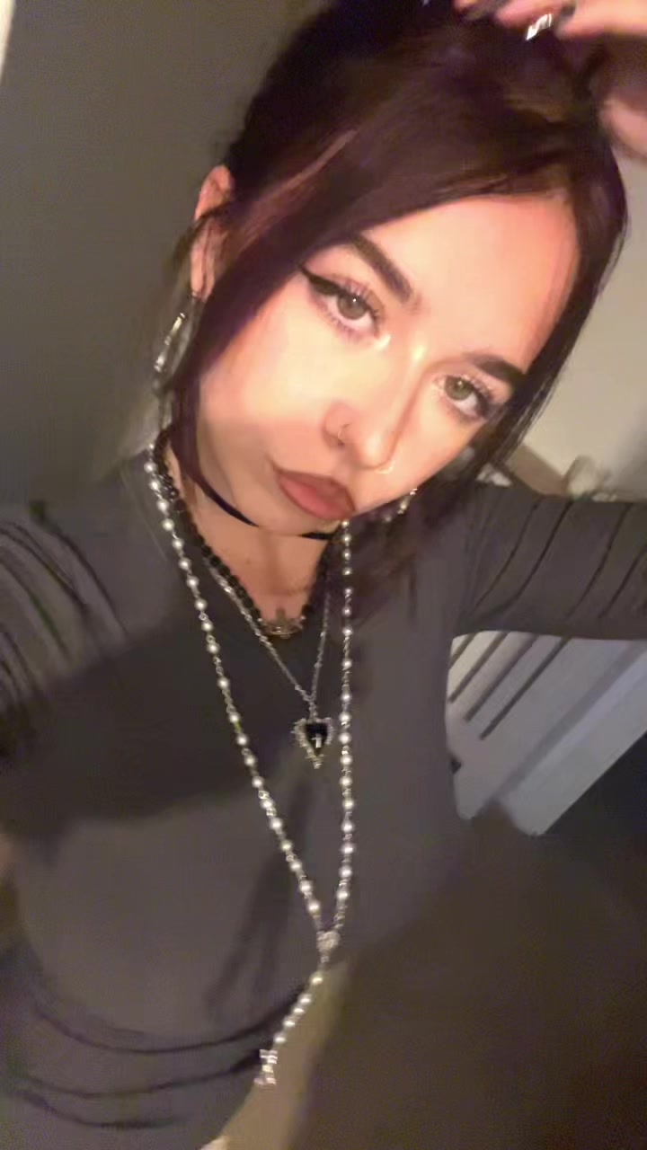 @michaela 🧛🏼&zwj;♀️
