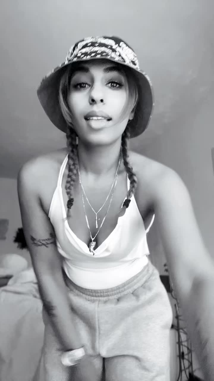 @Löckchen040🇵🇹🇩🇴