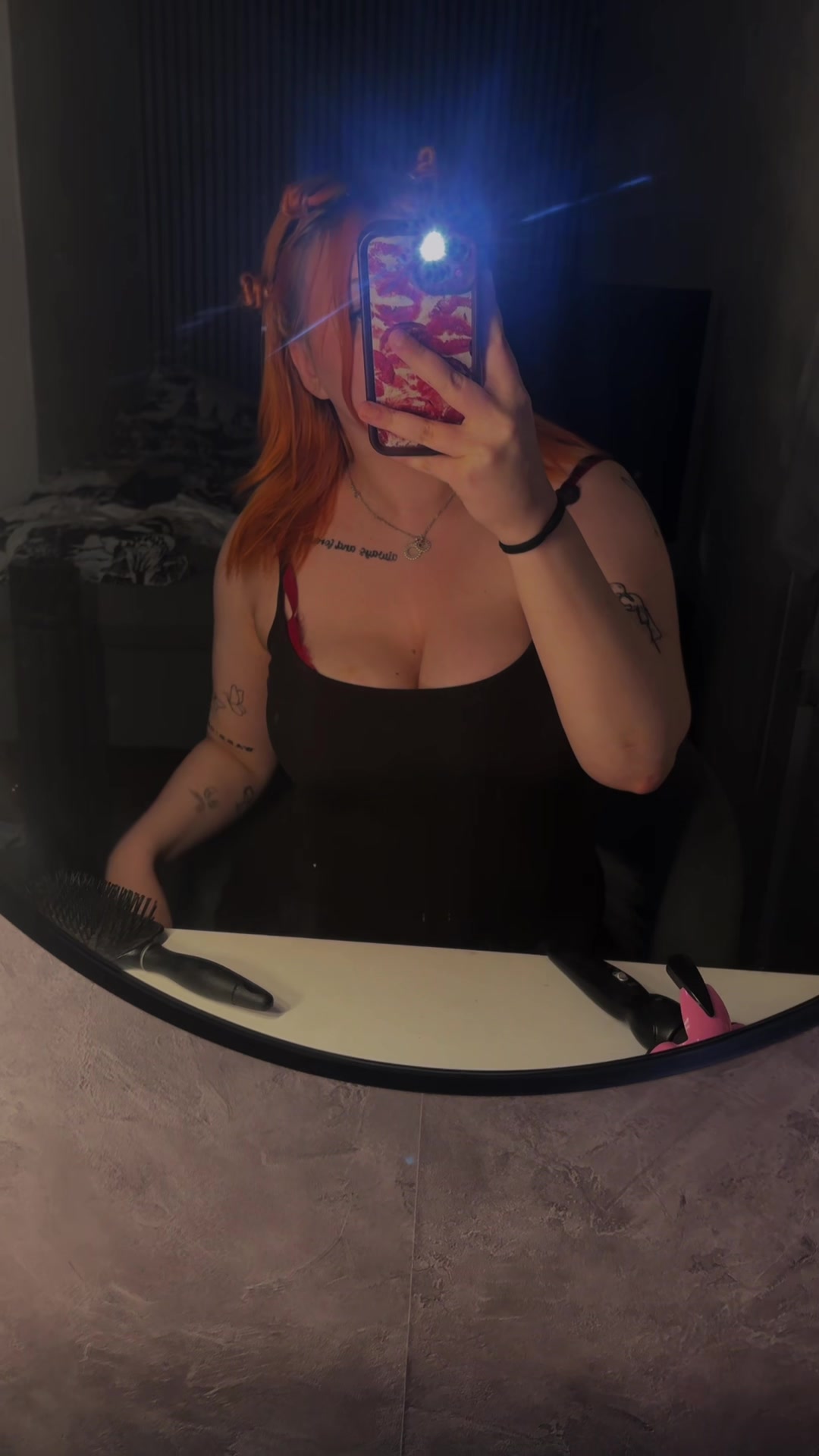 @neealovely_