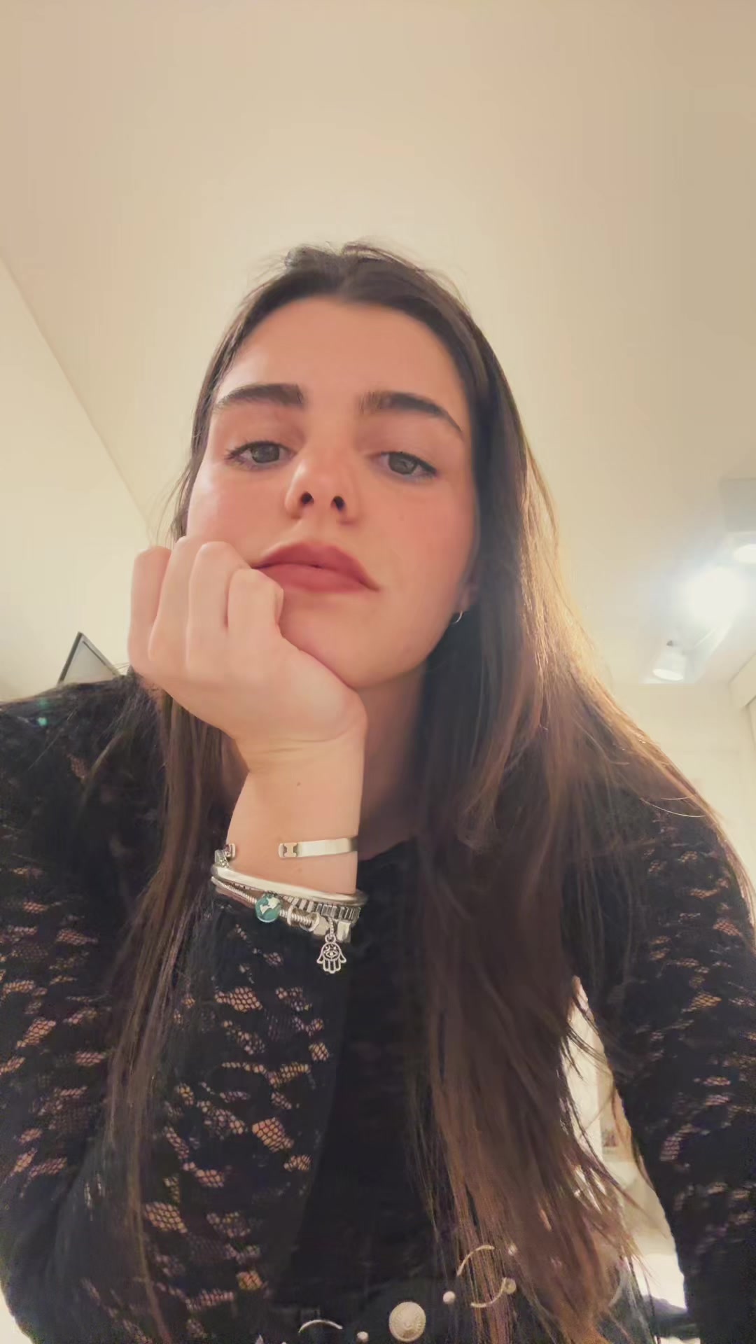 @sophiaisiar_
