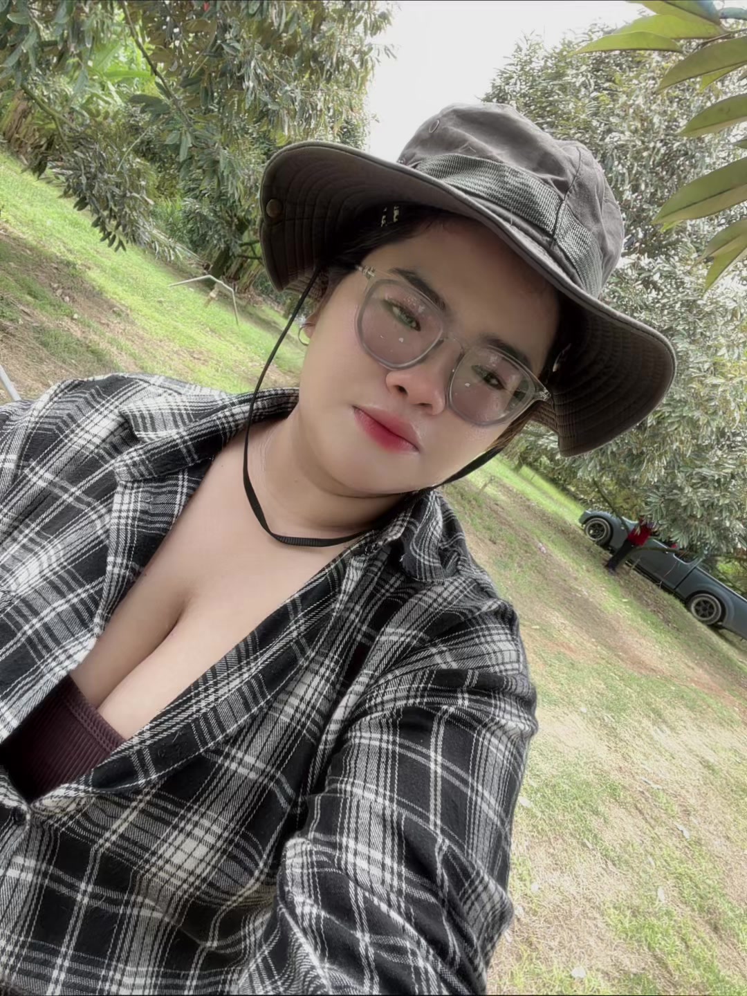 @ขออมหน่อย