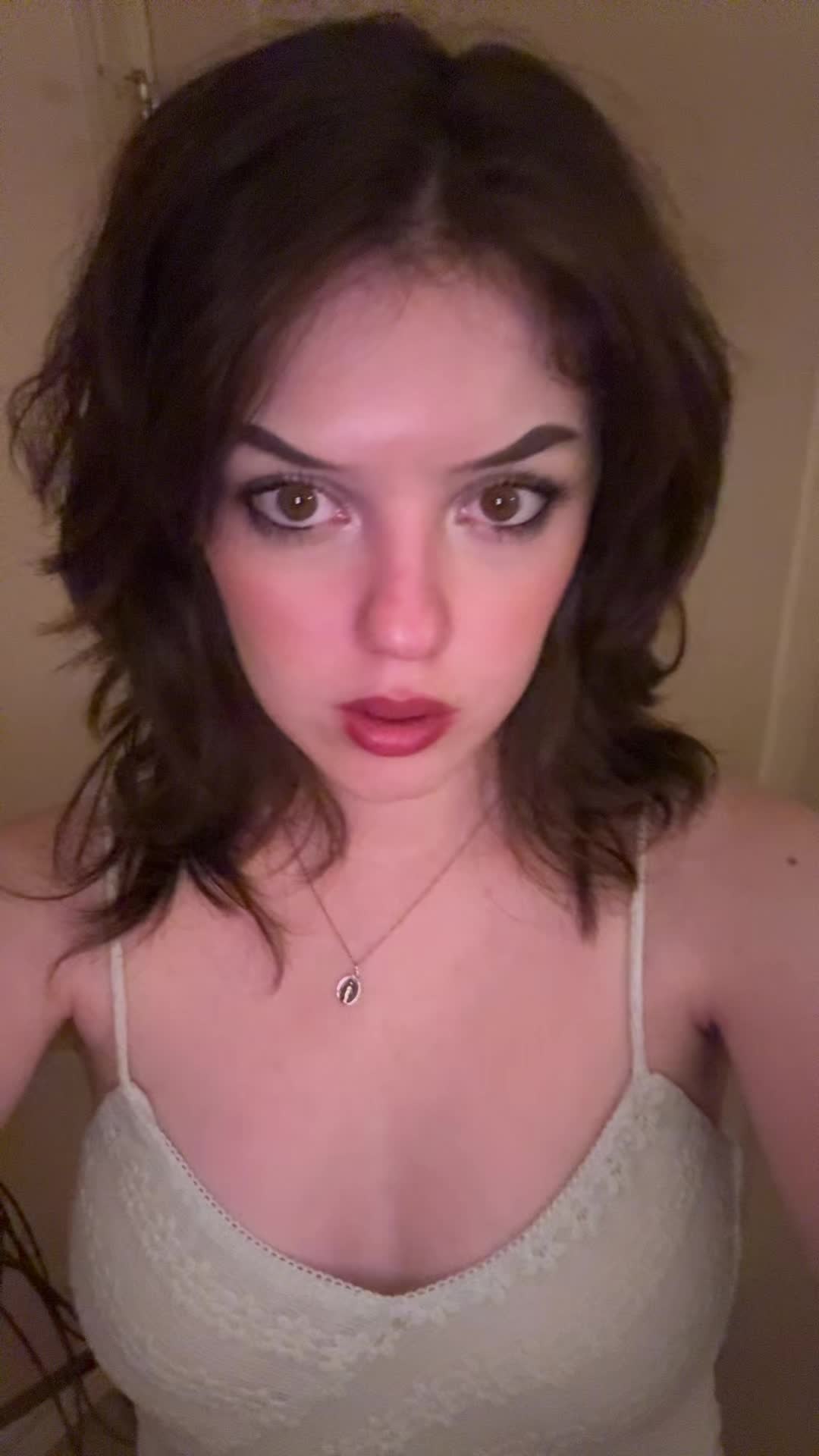@lo<3