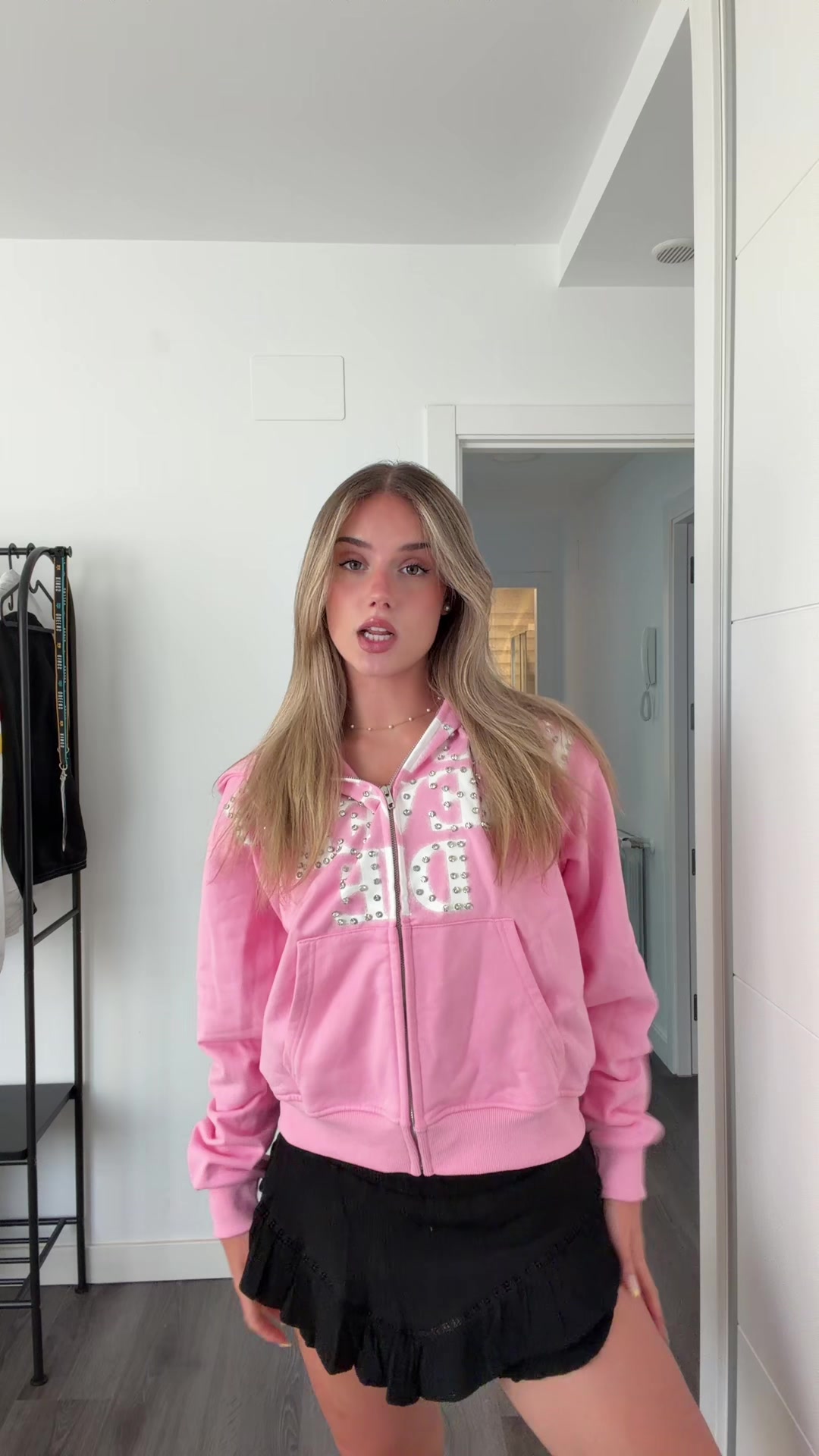 @LIA SIKORA