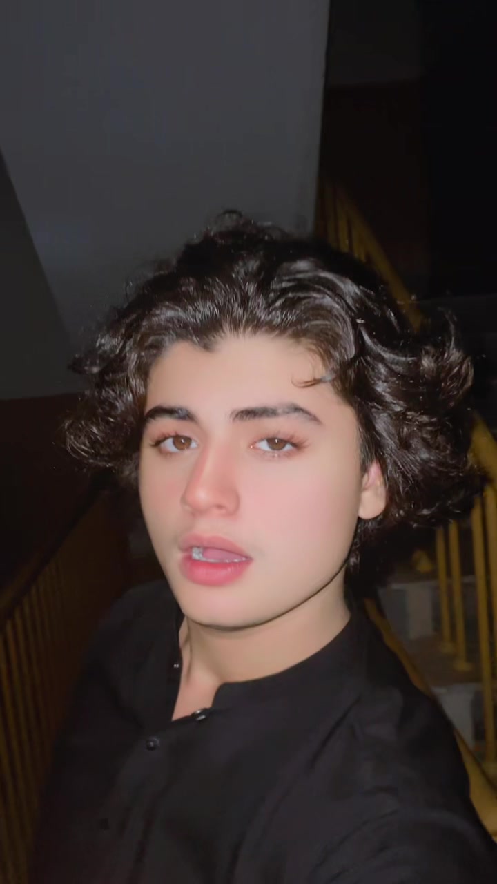 @🫰