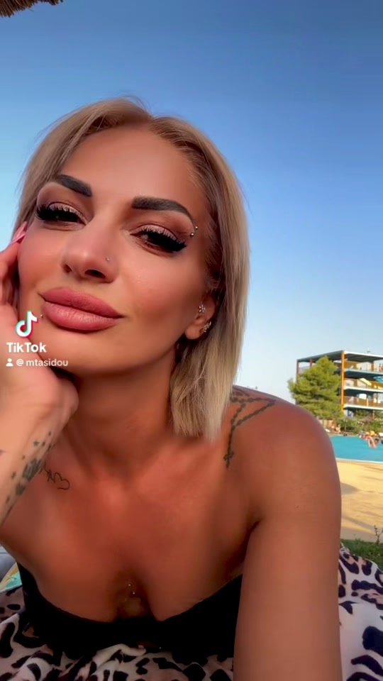 @Marinatasidou💋